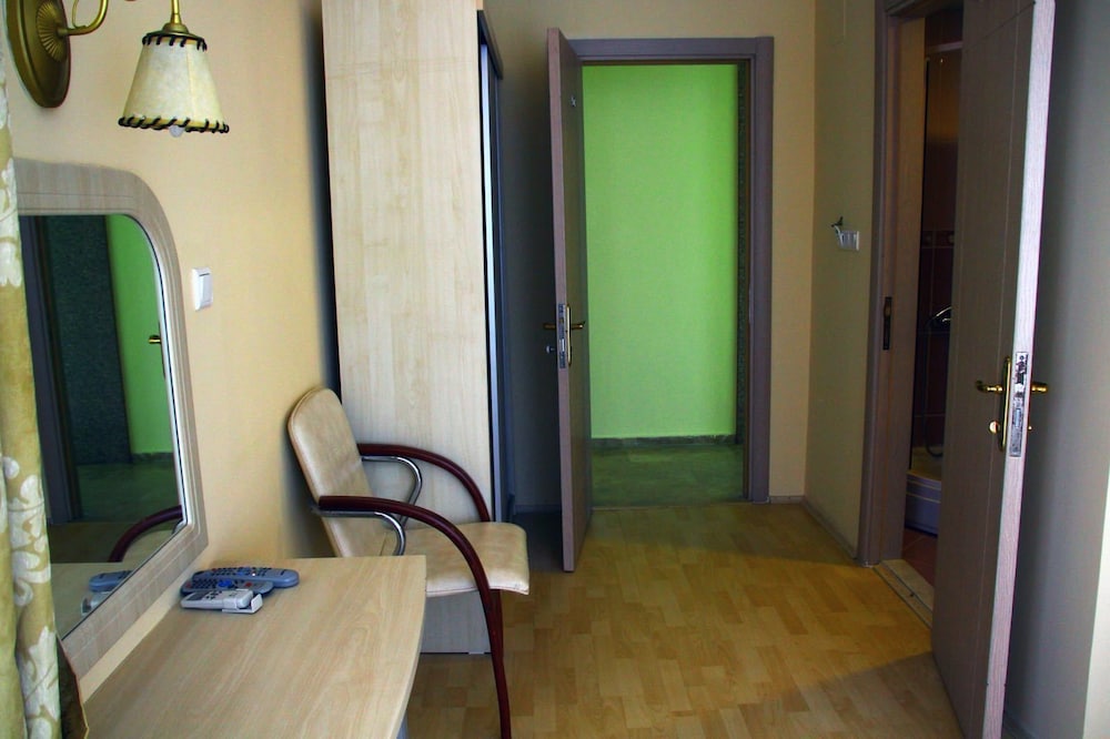 Isik Otel