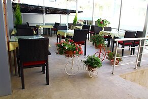 Isik Otel