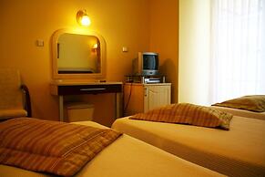 Isik Otel