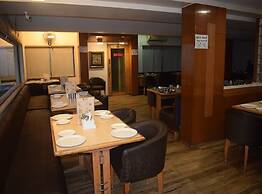 Hotel Ambaji International