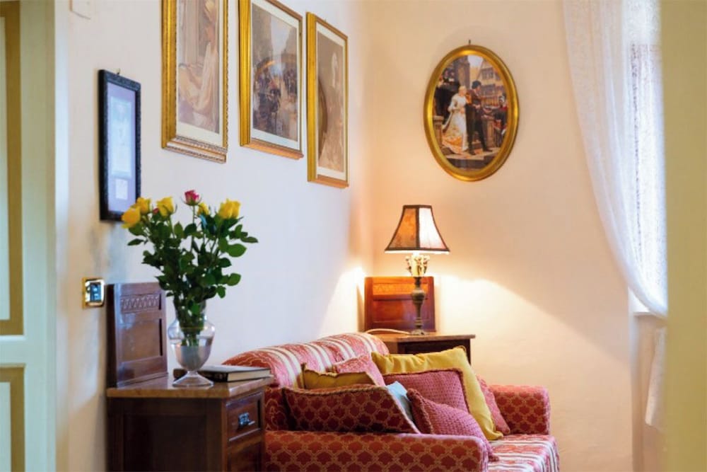 AlbergoDiffusoVolterra