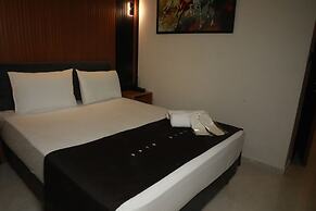Rays Hotel