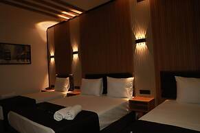 Rays Hotel