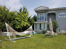 Aspasia House Hotel