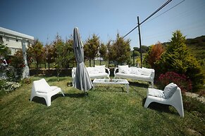 Aspasia House Hotel