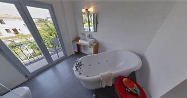 Aspasia House Hotel