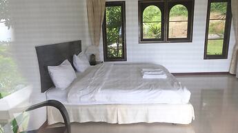 Khaolak Hillside Villa