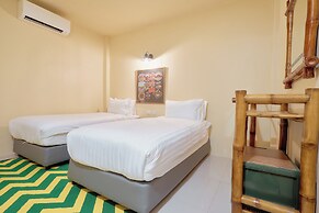 Sawasdee Lagoon Camping & Restaurant
