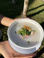 Sawasdee Lagoon Camping & Restaurant