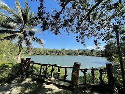 Sawasdee Lagoon Camping & Restaurant