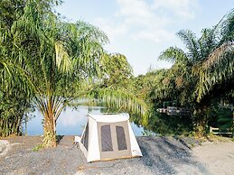 Sawasdee Lagoon Camping & Restaurant