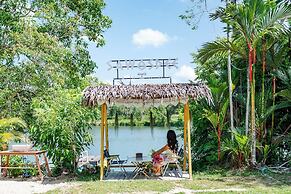 Sawasdee Lagoon Camping & Restaurant