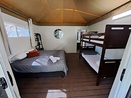 Castaways Moreton Island
