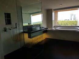 The Vista Hotel