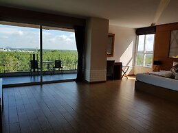 The Vista Hotel
