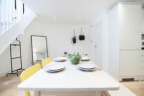 Greyhound Residences by Allô Housing