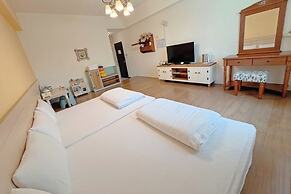 Village Villa B&B