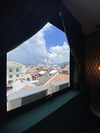 Very Hotel