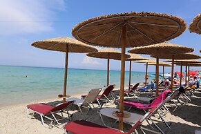 Summer Beach Hotel