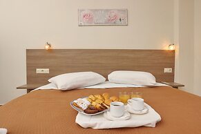 Summer Beach Hotel