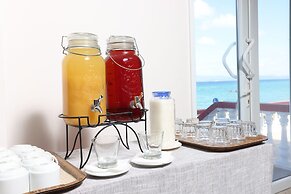 Summer Beach Hotel