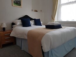 Montrose Guest House