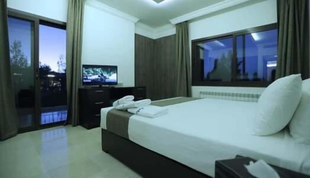 Green Lake Hotel - Jezzine