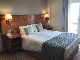 Pier Hotel