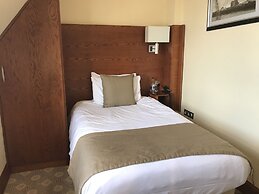 Pier Hotel