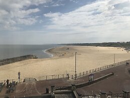 Pier Hotel