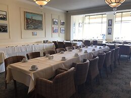 Pier Hotel