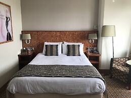 Pier Hotel