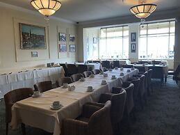 Pier Hotel
