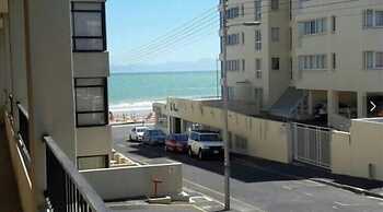 Silver lining beach apartment