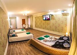 Hotel Mega