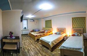 Hotel Mega