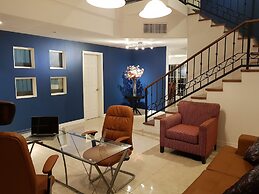 Residencia a 100 mts del consulado
