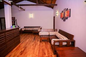 Cozy Sea View Inn
