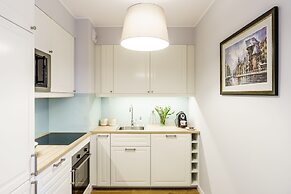 Marinus Apartments