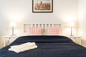 Marinus Apartments