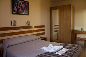 Yantra Hoteles I