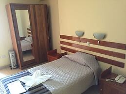 Yantra Hoteles I