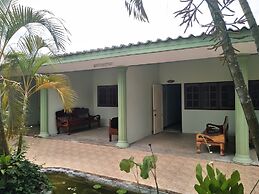 Baan Plubpla Resort