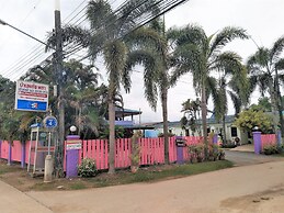 Baan Plubpla Resort