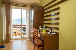 Hotel Lake Paradise