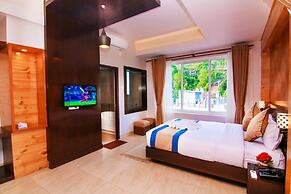 Hotel Lake Paradise