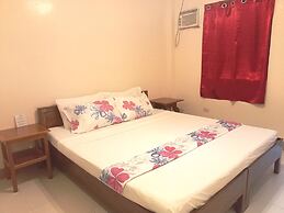 Ausan Beach Front Cottage and Restaurant