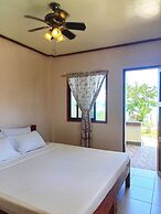 Ausan Beach Front Cottage and Restaurant
