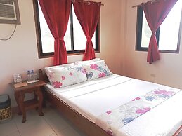Ausan Beach Front Cottage and Restaurant