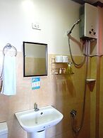 Ausan Beach Front Cottage and Restaurant
